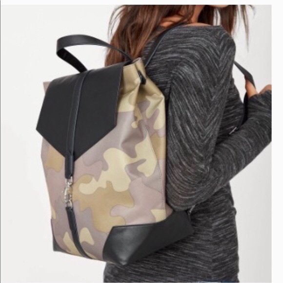 Stella & Dot Ava Backpack - Picture 4 of 5